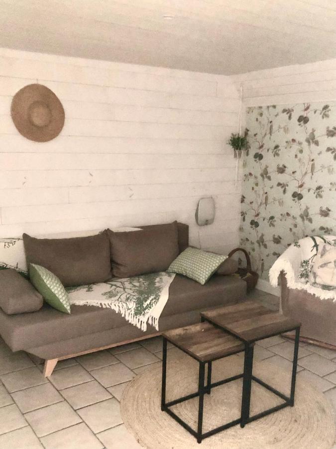 Charmant Petit Gite Au Milieu De La Verdure Coulounieix-Chamiers المظهر الخارجي الصورة